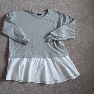 🌲Beautiful grey and white lane Bryant top 22/24